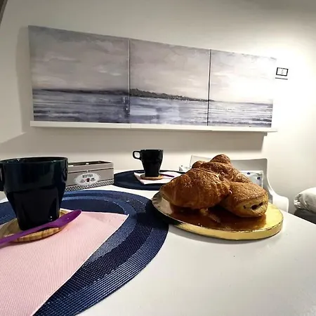 Tiny House In Centro * בארי