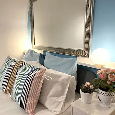 Tiny House In Centro Apartment Bari